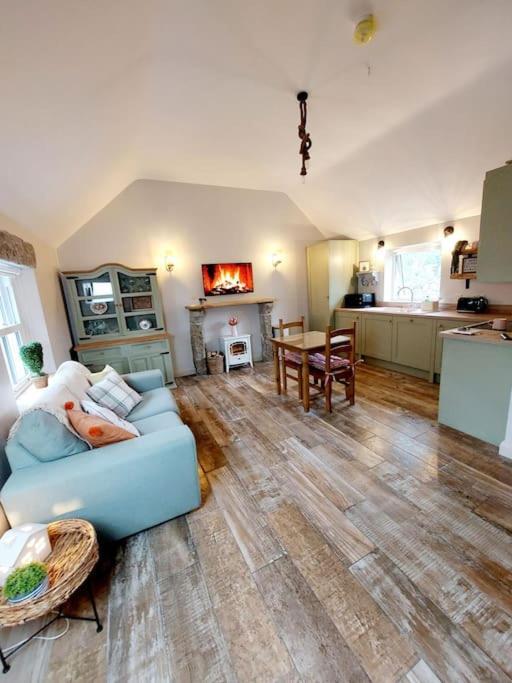 Wildthorn Cottage Moyad Екстериор снимка